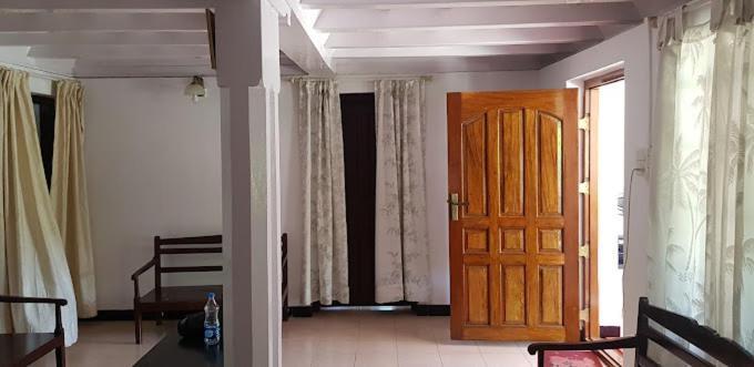 Emerald Castle Villa มาดิเครี ภายนอก รูปภาพ